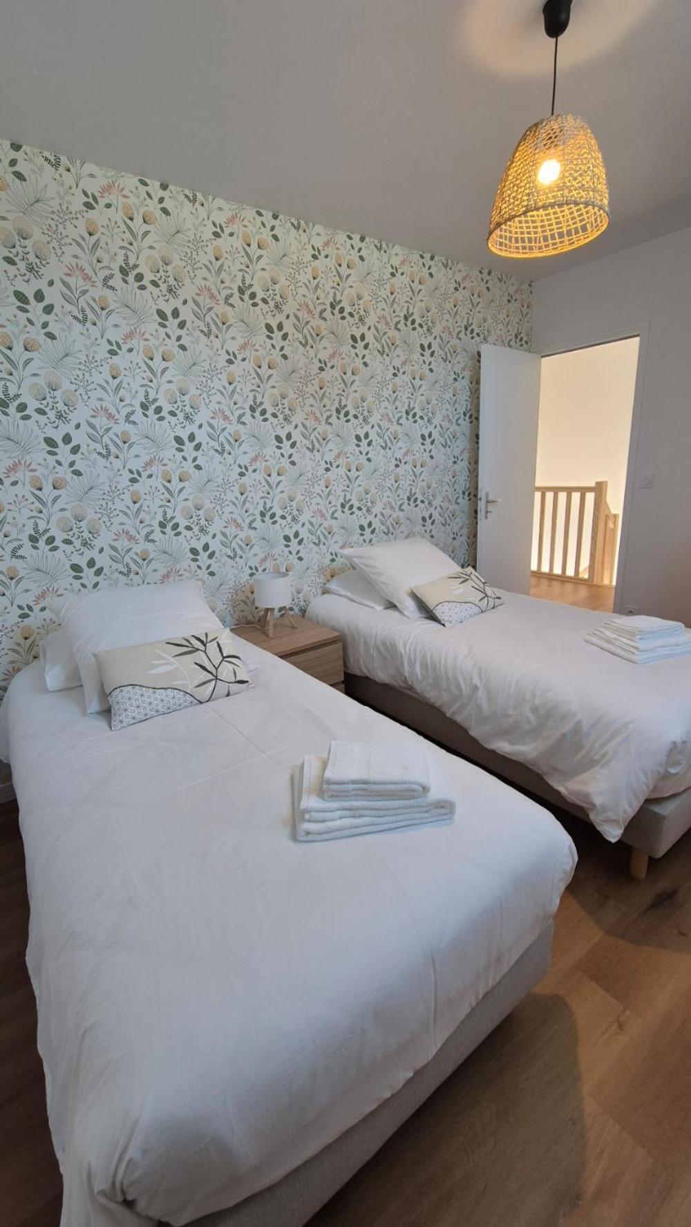 Chambres D'Hotes & Gites - Domaine Les Sources Portbail Exteriör bild