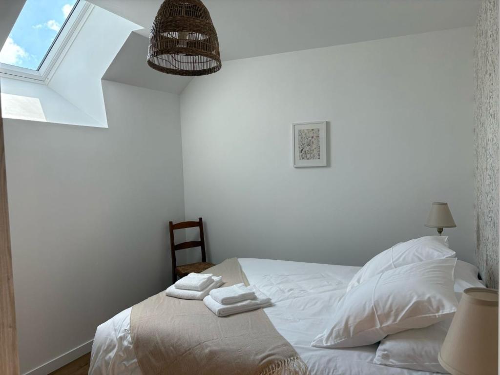 Chambres D'Hotes & Gites - Domaine Les Sources Portbail Exteriör bild